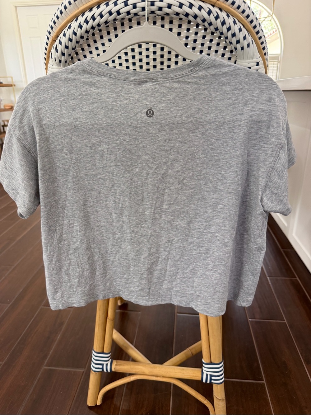 Lululemon Cates Tee Heathered Light Grey Cropped Boxy Pima Cotton Top Size 6